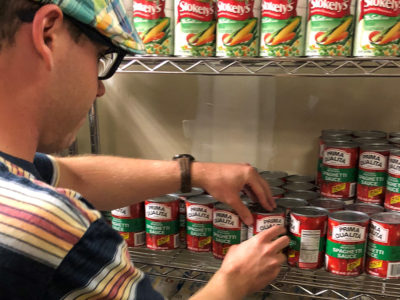 food pantry volunteer
